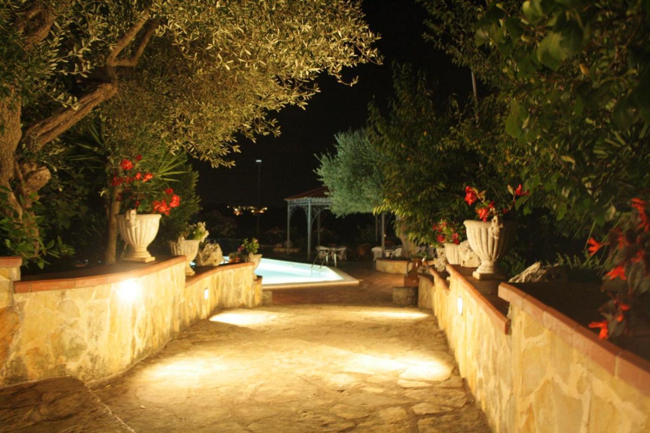 L'Eremo Apartment Alberobello Bagian luar foto
